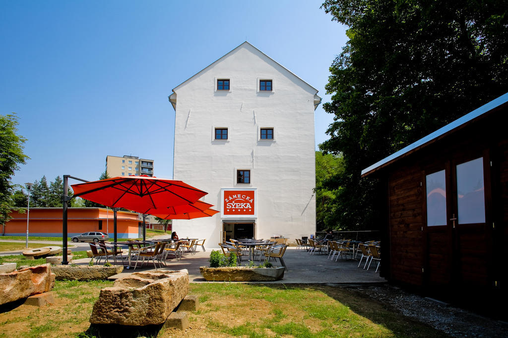 Hotel Zamecka Sypka 布兰斯科 外观 照片